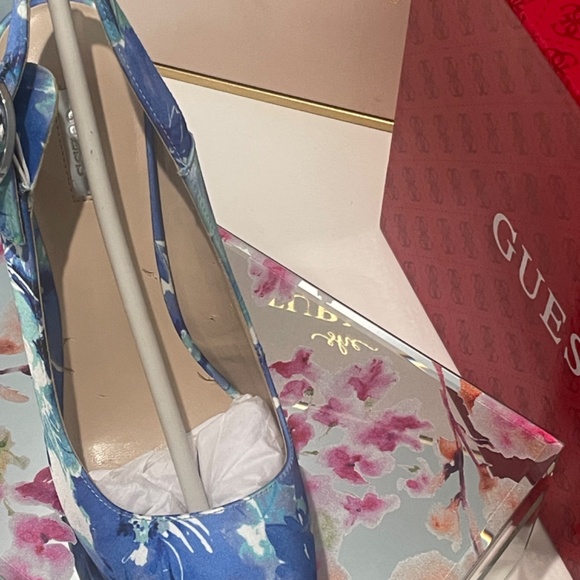 Blue Floral Peep Toe Sling Pumps | Guess - Picture 5 of 8
